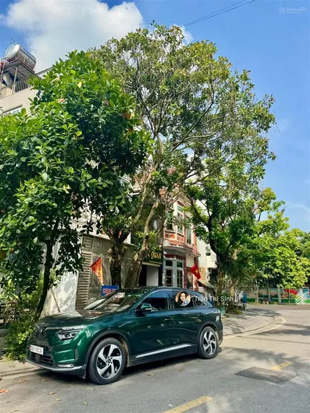 Cần bán căn biệt thự lô góc 170m tại phố đặng vũ hỷ, đt thượng thanh, p việt hưng, hà nội