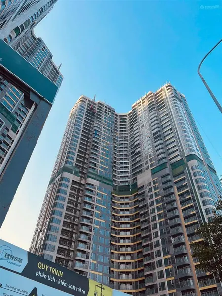 Bán gấp căn 2pn quỹ thưởng lek cổ loa tầng 12 view hồ vị trí đẹp nhất vinhomes cổ loa 7.4 tỷ