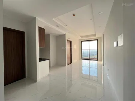 Chủ cần bán căn hộ 2pn2wc 61m2 có bancol giá 2,1 tỷ opal skyline lái thiêu