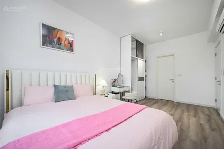 Chính chủ cần bán gấp chcc xi grand court 90m2 3pn 2wc 8.2 tỷ có sổ. đt 0909 476 *** gặp cường