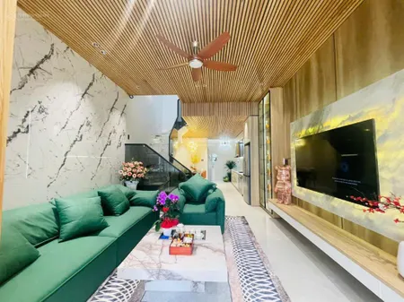 Bán ngôi nhà "tuyệt đẹp" và sang trọng gần biển nguyễn tất thành!