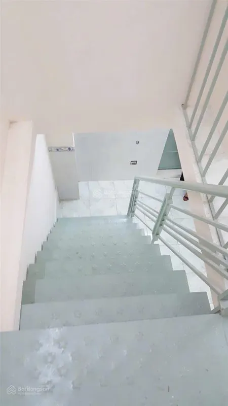 Đường 30m, vỉa hè 6m! nhà 2 mặt tiền đường 3/2. dt (3,5x12)m, giá 8,5 tỷ (tl)