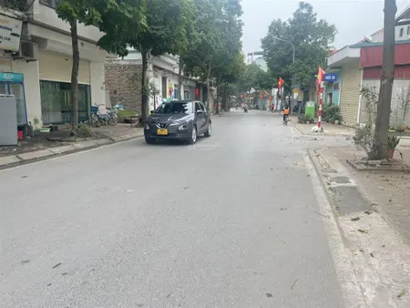 Bán 76m2 tái định cư đông dư, gia lâm,hn đường rộng 8m có vỉa hè 2m giá rẻ nhất khu vực!