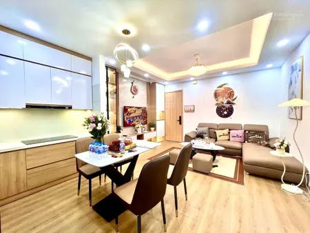 Chung cư nội thất đẹp quận trung tâm. 2 phòng ngủ.