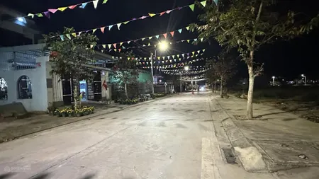 Bán tái định cư diên lạc, ngay sát bên đường d6 đường rộng 13 mét lề đường vỉa hè giá rẻ nhất