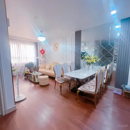 Bán căn topaz elite quận 8 diện tích 79m2 2pn 2wc nội thất full như hình giá bán 4,330 tỷ