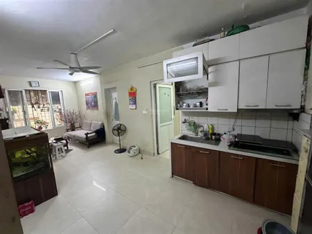 Bán căn hộ tập thể thành công, ba đình, sổ đỏ 39m2, dtsd 80m2, 3pn, 2wc, ô tô đỗ, giá nhỉnh 6 tỷ