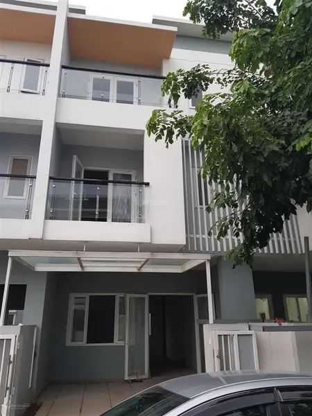 Nhà phố mega village 5x15m nhà thô kế căn góc ngay chốt bảo vệ đường 12m