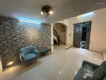 Đê la thành đống đa | 37m2 | 5 tầng | 8.86 tỷ nhà tại phố đê la thành, quận đống đa