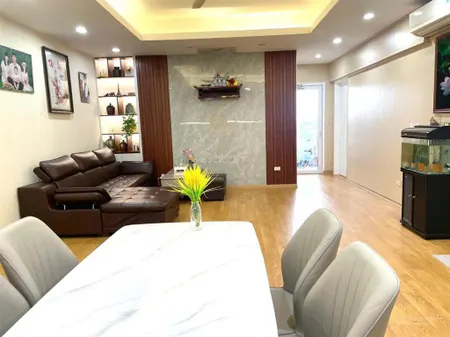 Em cần bán gấp căn 96,5m2, 3pn, 2vs giá 6.1x tỷ tòa ct2 kđt văn khê, la khê, hà đông. full nội thất