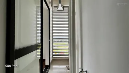 Chuyển nhượng căn 1pn 1wc view công viên, emasi, thương mại. sẵn hđ thuê 1 năm. xem nhà