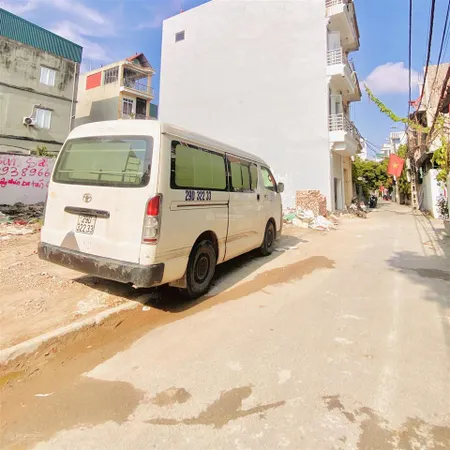 Hiếm, giá tốt. bán đất giang biên, 54m2 giá 8,9 tỷ. ô tô đỗ cửa, đường thông