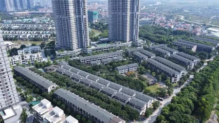 Cần tiền chính chủ bán gấp liền kề vạn tuế, ecopark 100m