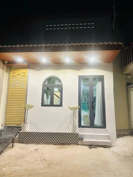 Chỉ 2,5 tỷ trần thị bốc 2 tầng nội thất cao cấp chủ tâm huyết shr xe hơi đổ cửa ở ngay