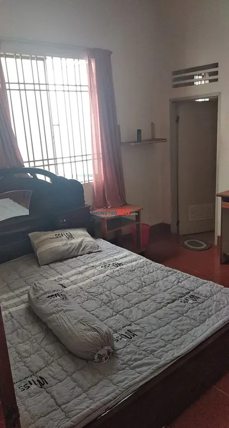 Phòng trọ chung chủ giá rẻ bao điện nước , an ninh tốt.