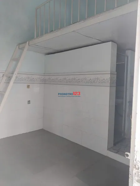 Cho thuê nhà trọ địa chỉ 127A, ĐHT05. Tổ 29 Khu phố 3, Phường Hiệp Thành, Q12