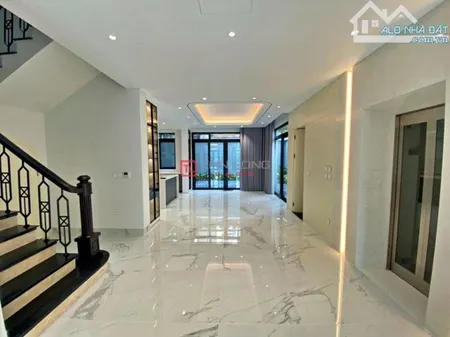 CHO THUÊ BIỆT THỰ CAO CẤP KĐT CIPUTRA-DT 200M-3T-HIỆN ĐẠI-VỊ TRÍ KIM CƯƠNG-ĐẲNG CẤP SỐNG