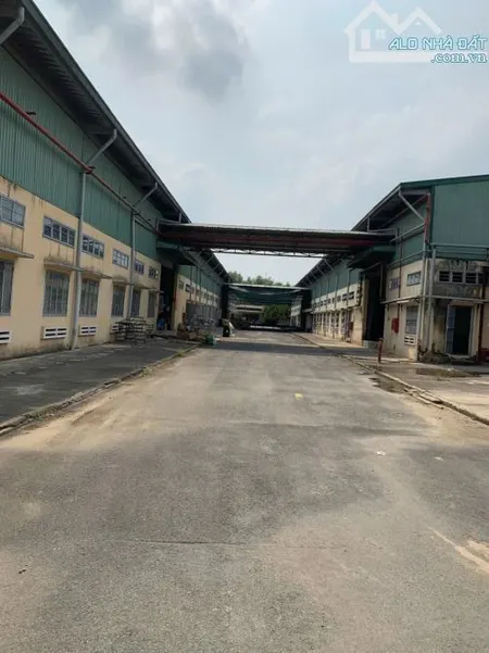 Cho thuê nhà xưởng sản xuất khuân viên rộng 3,7ha Thuộc Tân An Vĩnh Cửu Đồng Nai giá rẻ