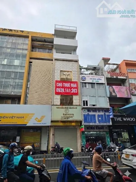 Cho thuê nhà mặt tiền 228 Hai Bà Trưng, Q.1, 4.8m*8m, 7 tầng, thang máy, 130tr/th