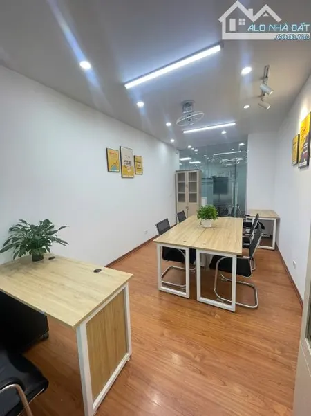 🔥 CHO THUÊ VĂN PHÒNG TRỌN GÓI 6 NGƯỜI – GIÁ CHỈ 9TR/THÁNG TẠI HOÀNG MAI