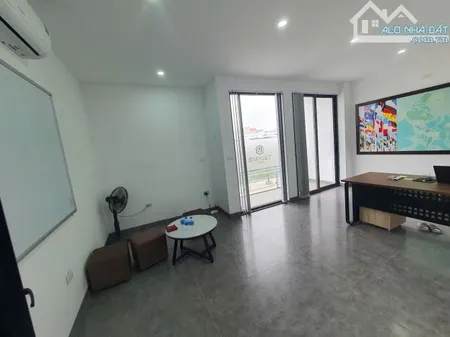 Cho thuê văn phòng Văn Phú, 25 m2,phù hợp làm văn phòng Đại Diện