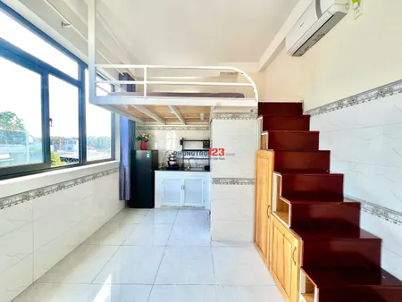 PHÒNG CÓ GÁC CỬA SỐ FULL TIỆN NGHI GẦN HỌC VIỆN CÁN BỘ