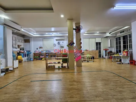 Cho thuê nhà đường Lê Đại Hành, Quận 11, diện tích: 8x25m, Kinh doanh tự do