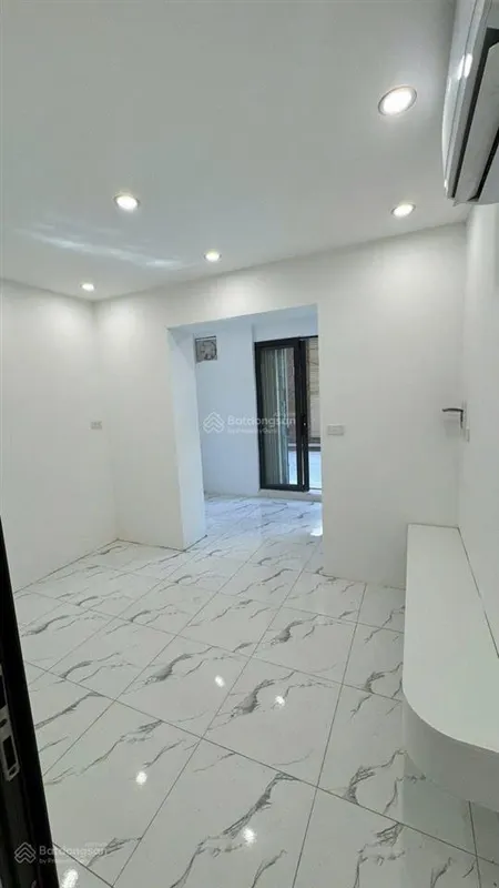 Cho thuê mặt bằng kinh doanh ngõ 41 trường chinh, 40m, ngõ ô tô, 10m ra mặt phố. giá 10 triệu/th