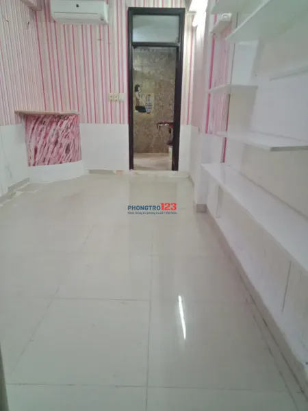 PHÒNG MÁY LẠNH SẠCH ĐẸP THOÁNG MÁT NGAY LÊ VĂN SỸ Q3