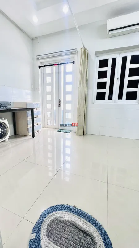 Cho Thuê Phòng Quận 1 có Cửa Sổ, Ban Công Lớn thoáng mát, sáng sủa, tiết kiệm điện