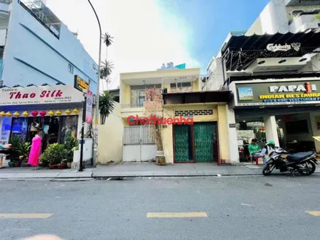 Cho thuê nhà mặt tiền đường Bùi Viện , Quận 1, 7.2x20m, KD Đa Ngành