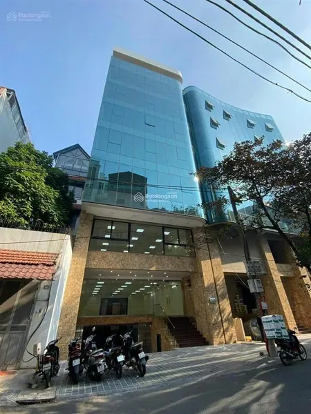 Cho thuê toà vp mới full kính lê văn lương lê văn thiêm 150m2x9 tầng, hầm, nghiệm thu pccc, 140tr