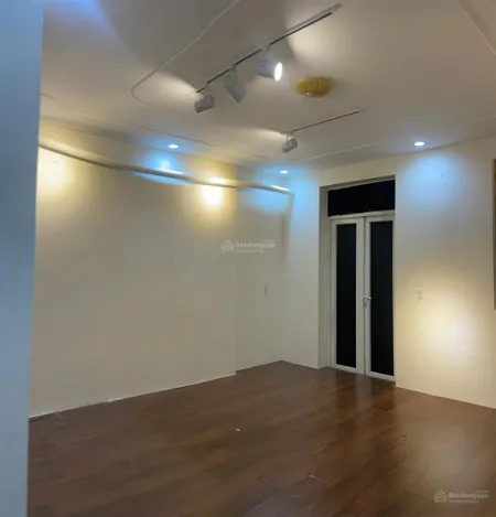 Siêu rẻ 47tr/th cao cấp nhà nguyên căn, tkvp, có thang máy him lam tân hưng 0931 353 ***