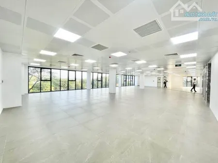 BQL tòa nhà cần cho thuê slot cuối cùng mặt phố Thọ Tháp 205m2 giá chỉ 37tr/tháng