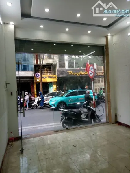 cho thuê cửa hàng ngã 6 , Thụy Khuê ,Chợ Bưởi , Lạc Long Quân , 60m2 , 6t