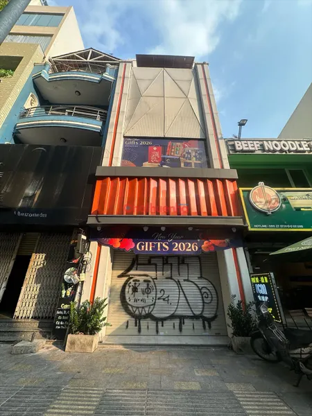 CHO THUÊ NHÀ MẶT TIỀN NGUYỄN CÔNG TRỨ, QUẬN 1