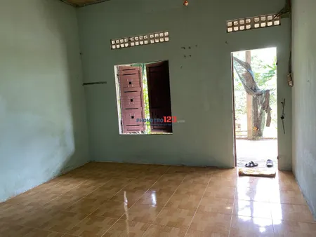 Cho thuê phòng trọ 142/01 Nguyễn Đình Chiểu, diện tích 25m2, WC + bếp khép kín