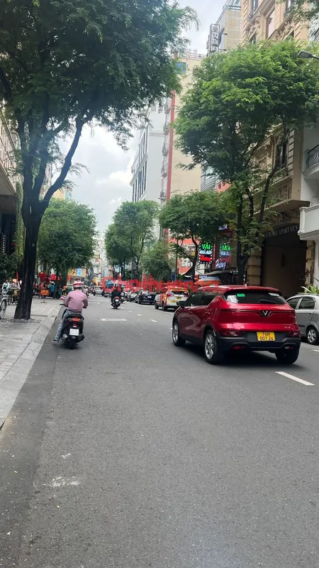 NGAY CHỢ BẾN THÀNH! MẶT TIỀN THỦ KHOA HUÂN.Q1 (4.3x24)