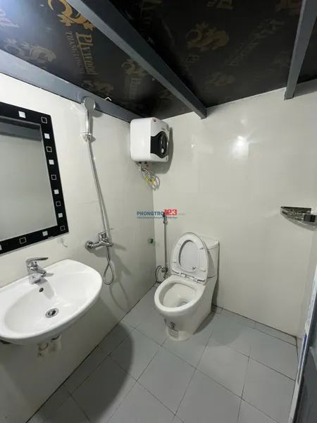 TRỌ TÔN ĐỨC THẮNG – LIÊN CHIỂU Địa chỉ: 505/1 Tôn Đức Thắng – Phòng số 20.Đầy đủ tiện nghi, có g