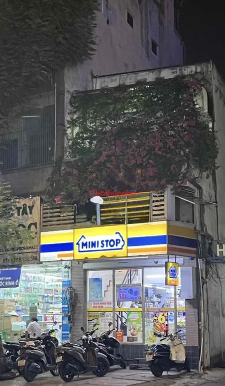 Cho thuê nhà góc 2 mặt tiền Lê Văn Sỹ,Quận 3.Ngang 5m, chỉ 65 triệu/tháng.