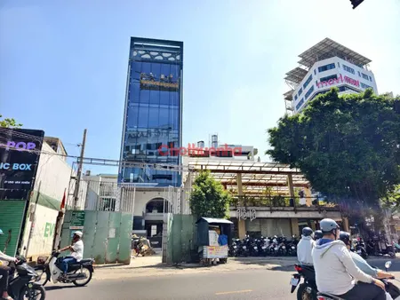 Cho thuê tòa nhà văn phòng mới xây mặt tiền Ung Văn Khiêm, Phường 25, Quận Bình Thạnh