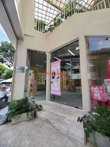Cho thuê nhà mặt tiền tại 409A Lê Văn Sỹ, Phường 12, Quận 3, 13x27m