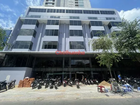 CHO THUÊ TÒA NHÀ MẶT TIỀN 69 Huỳnh Thúc Kháng, Quận 1, 30x13m