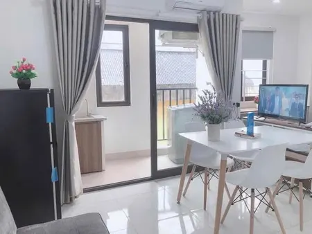 Cho thuê nhà trọ, phòng trọ 28 Ngõ 242 Đường Láng