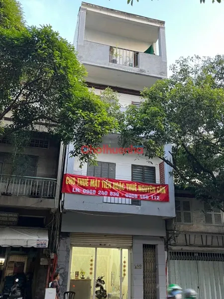 Cho thuê nhà mặt tiền đường Lê Thị Riêng, Phường Phạm Ngũ Lão, Quận 1.