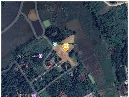 Lô đất nằm giữa 2 thành phố vệ tinh Sơn Tây và Hòa Lạc. nằm bán sát QL21 mở rộng nên tiềm năng tăng giá lâu dài cực cao