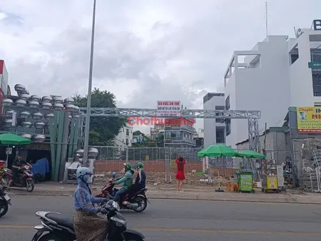 Cho thuê đất trống tại mặt tiền Nơ Trang Long , phường 13, quận Bình Thạnh , 560m2