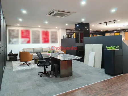 CHO THUÊ SÀN VĂN PHÒNG 778M2 BẾN VÂN ĐỒN, QUẬN 4 – TOÀ NHÀ SANG TRỌNG, ĐẲNG CẤP