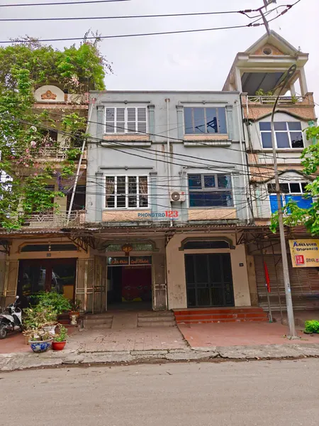 Mời thuê nhà mặt tiền đường lớn tiện Kinh Doanh, Buôn Bán, làm Văn Phòng