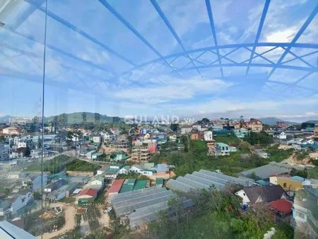 Khách sạn 3 sao cần bán